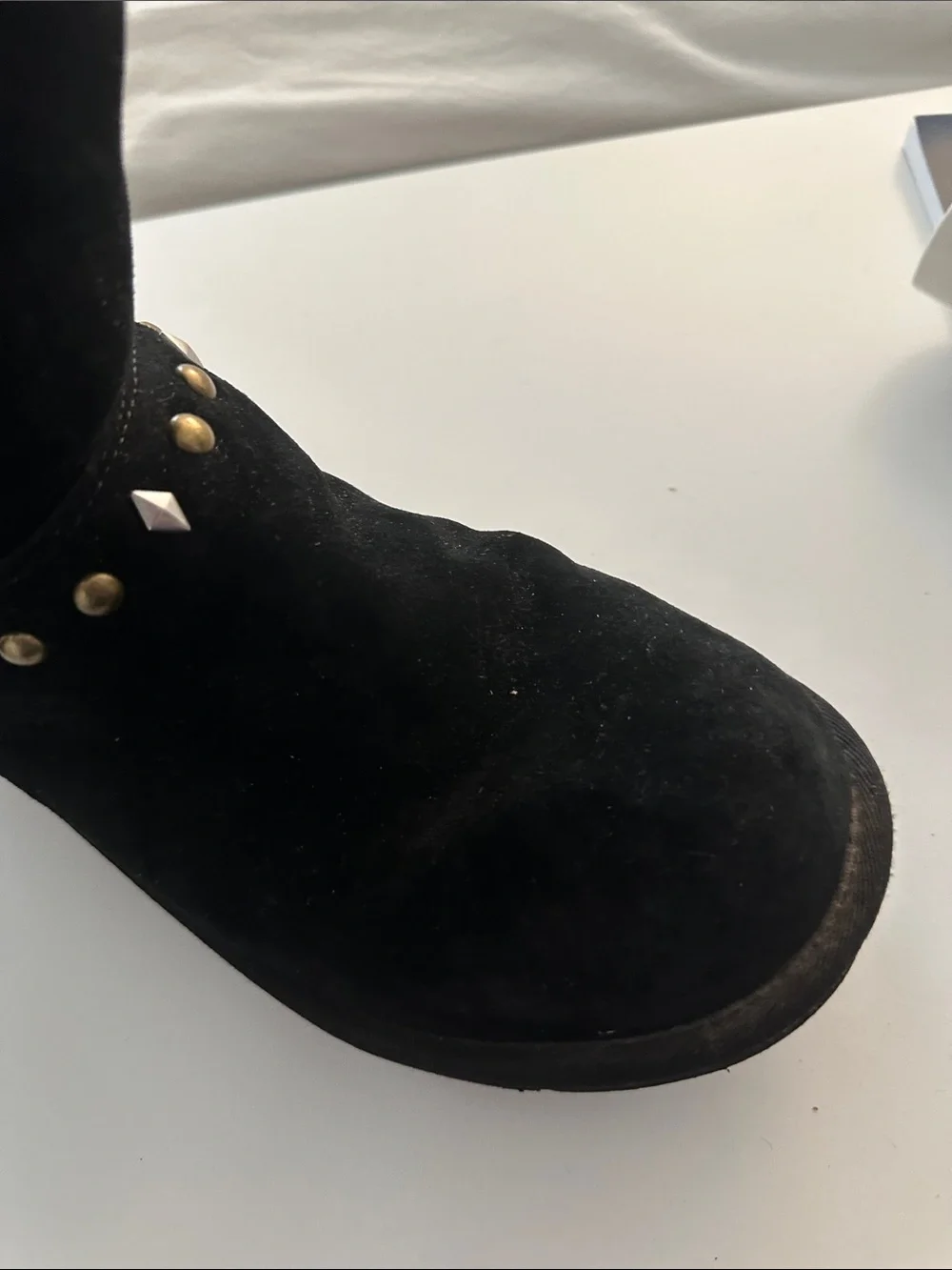 UGG avondale studded